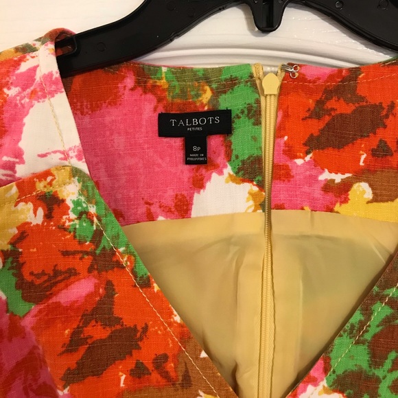 Talbots Sleeveless Dress. Vibrant, Colorful Floral Print, Women’s Size 8P - Picture 3 of 15